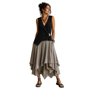 Erin Matthews Black Asymmetric V-Neck Sleeveless Top L Oversize Button Lagenlook